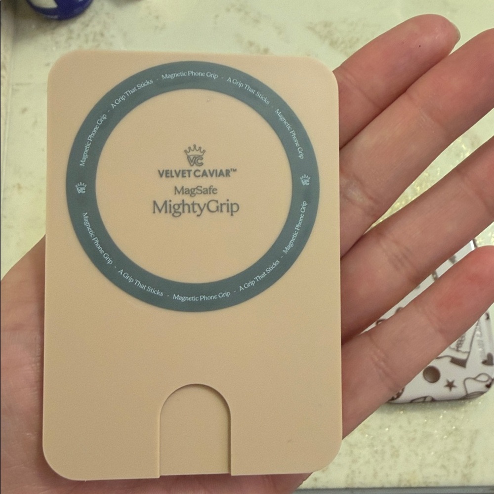 Velvet Caviar iPhone 13 Pro Max bundle - Picture 7 of 9